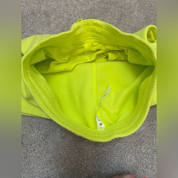 Lululemon Electric Yellow Loungeful Athletic Shorts, High Rise, size 8, EUC - Picture 11 of 11